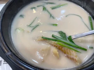 Read more about the article 월평동 박선희 황태어글탕 솔직 후기 콩물처럼 고소한 건강한 맛