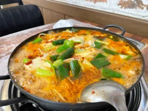 Read more about the article 월평동 맛집 시골집 생태 전문점, 쌀쌀한 날 생각나는 생태탕